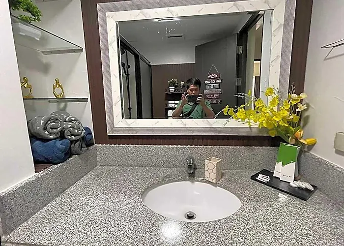 Hotel Maroy At Asteria Residences